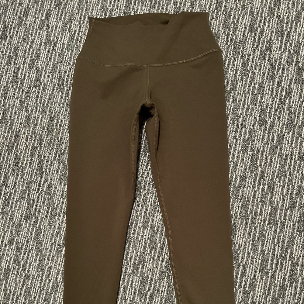 Alo yoga airbrush high waist leggings new without tags size small - olive